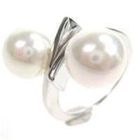 Silver Ring W/ Fresh Water Pearl