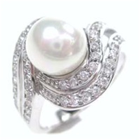 Silver Ring W/ Fresh Water Pearl And White CZ